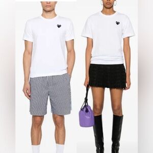 COMME DES GARÇONS PLAY Heart Patch T-Shirt Unisex Top